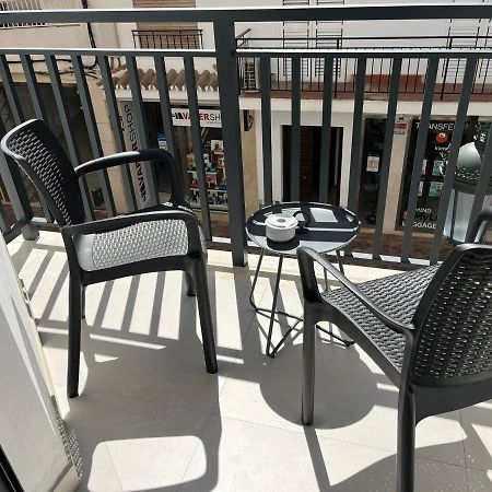 Apartamentos Mombasa 2 Planta เนร์คา ภายนอก รูปภาพ