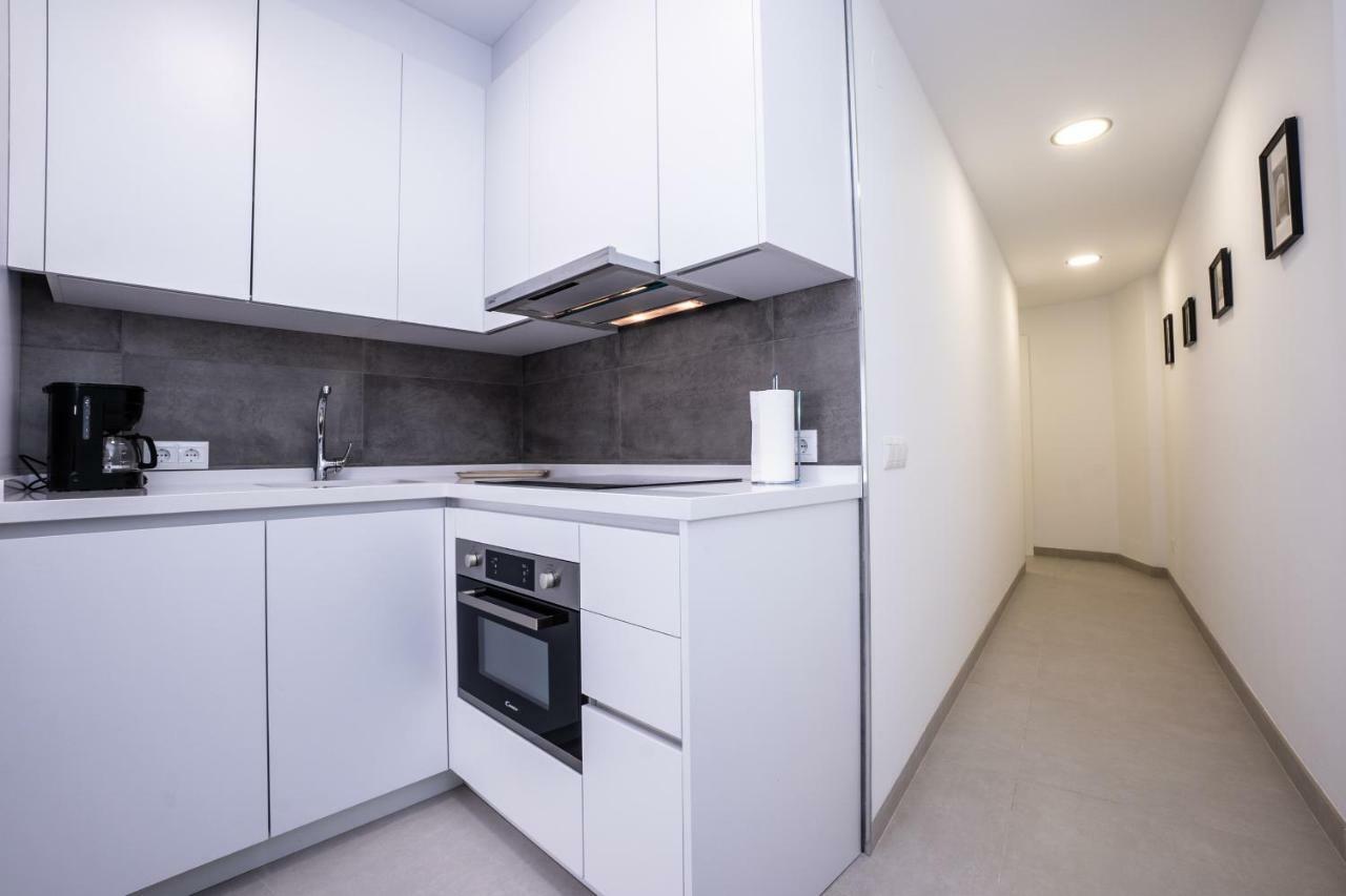 Apartamentos Mombasa 2 Planta เนร์คา ภายนอก รูปภาพ
