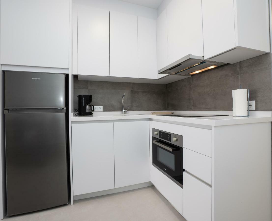 Apartamentos Mombasa 2 Planta เนร์คา ภายนอก รูปภาพ