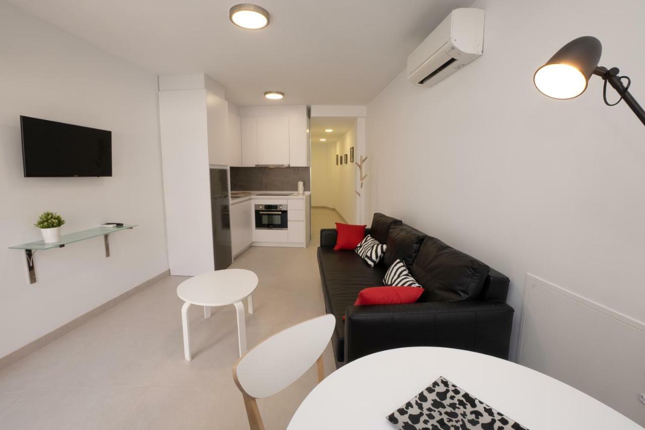 Apartamentos Mombasa 2 Planta เนร์คา ภายนอก รูปภาพ