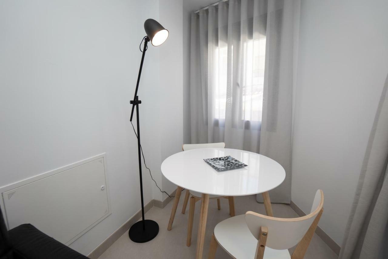 Apartamentos Mombasa 2 Planta เนร์คา ภายนอก รูปภาพ