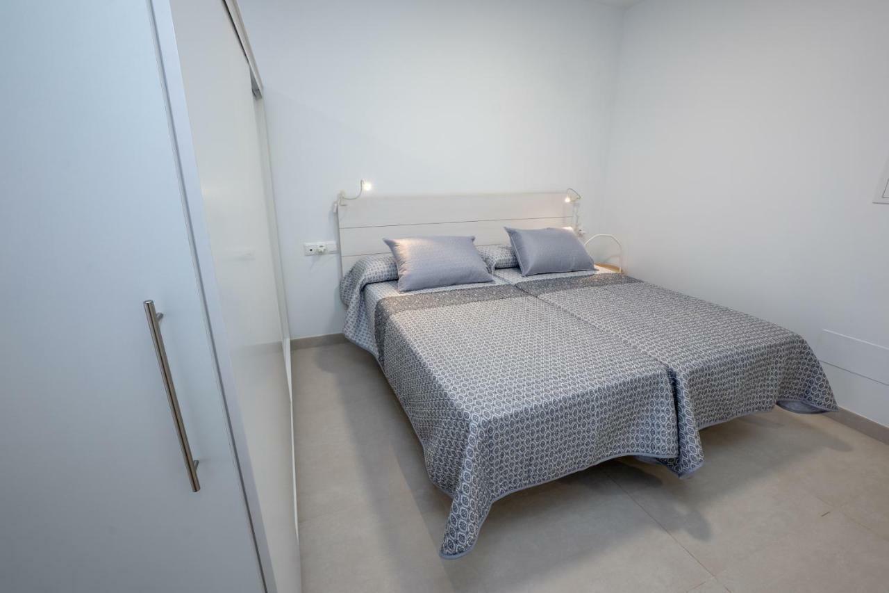 Apartamentos Mombasa 2 Planta เนร์คา ภายนอก รูปภาพ