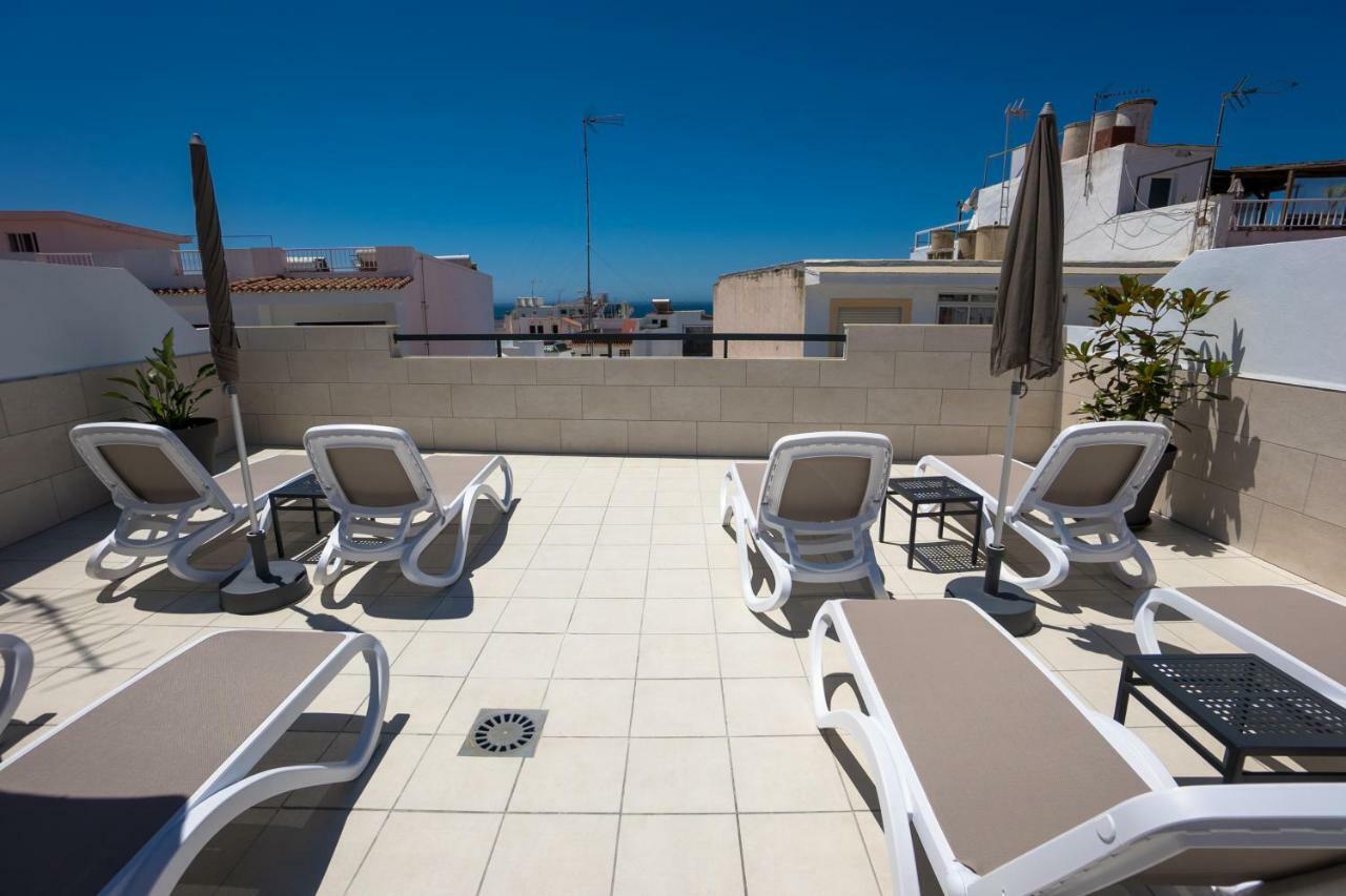 Apartamentos Mombasa 2 Planta เนร์คา ภายนอก รูปภาพ