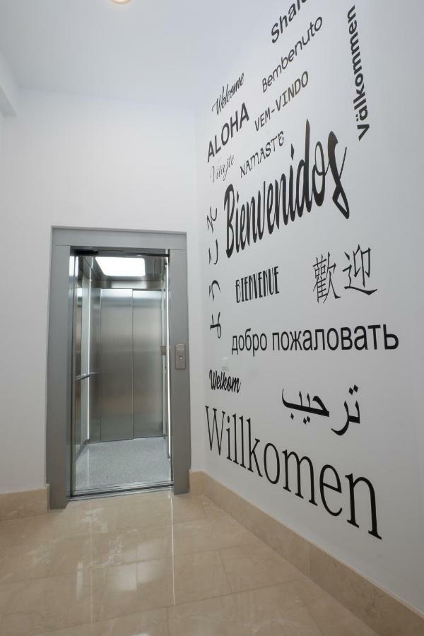 Apartamentos Mombasa 2 Planta เนร์คา ภายนอก รูปภาพ