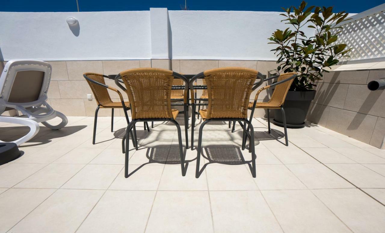 Apartamentos Mombasa 2 Planta เนร์คา ภายนอก รูปภาพ
